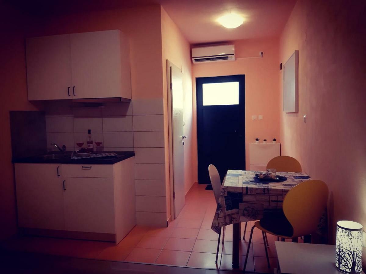 Lastovo Apartments Luza מראה חיצוני תמונה